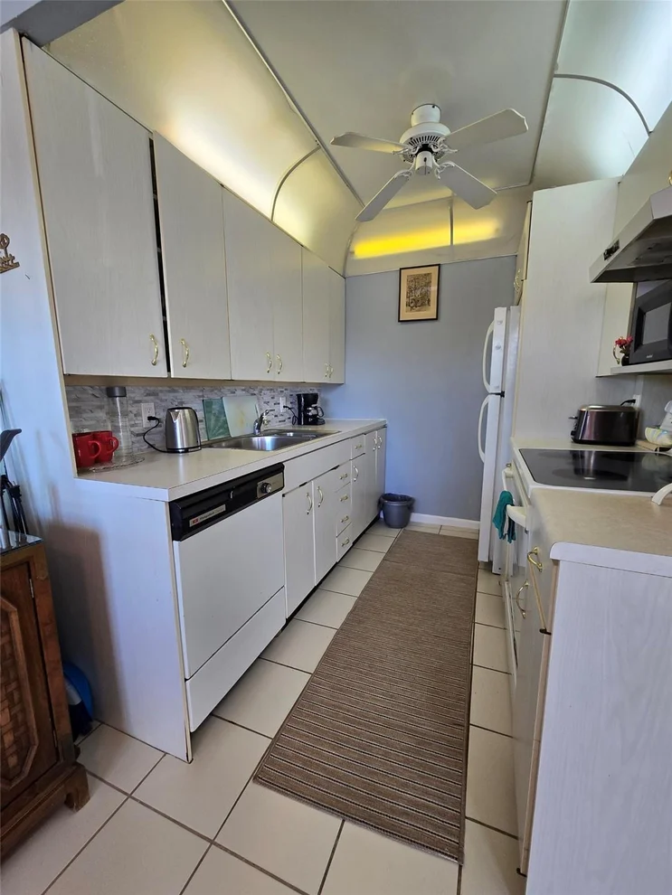 Unit for sale at 2067 Harwood, Deerfield Beach, FL 33442