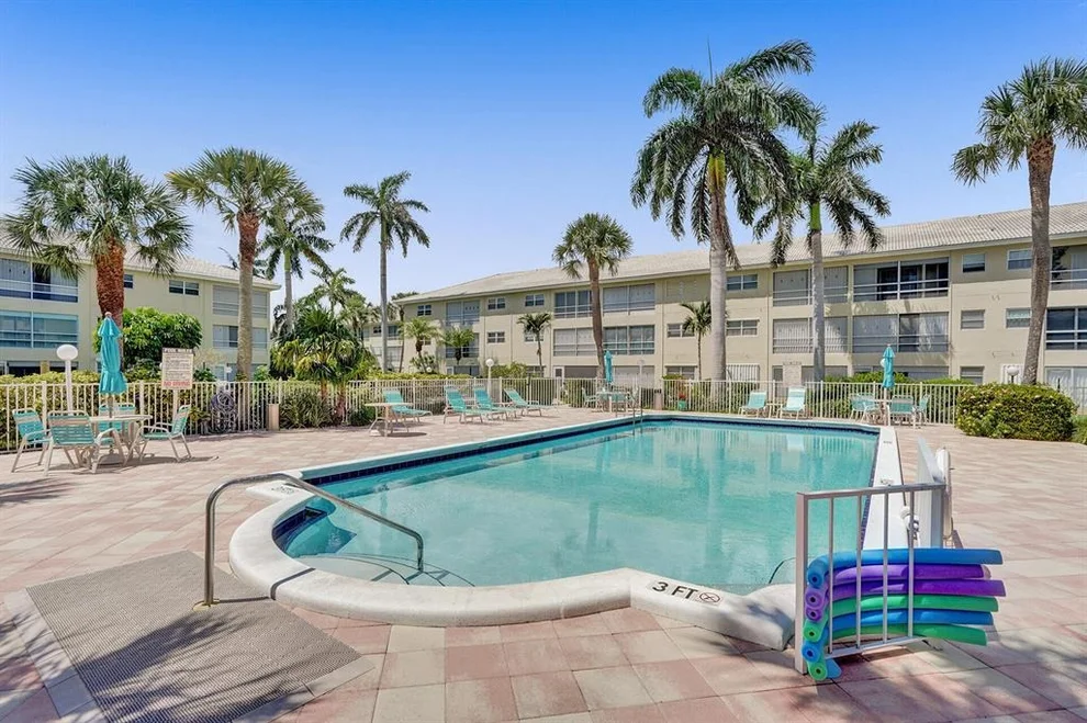 Unit for sale at 1951 NE 39th Street, Lighthouse Point, FL 33064