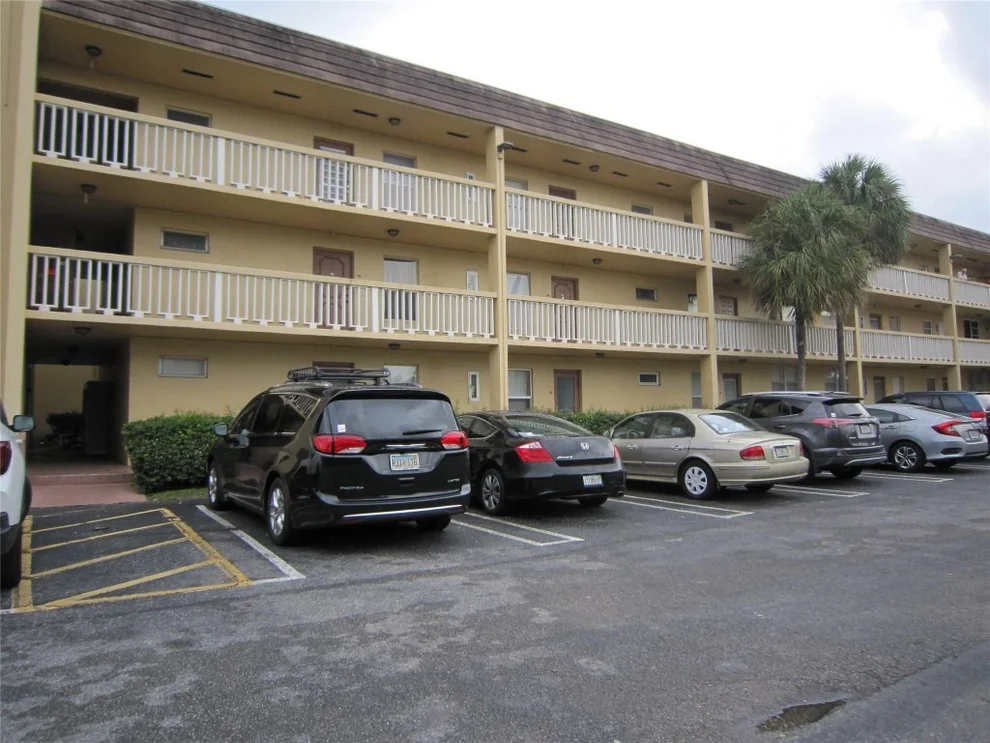 Unit for sale at 6150 NW 62nd Street, Fort Lauderdale, FL 33319
