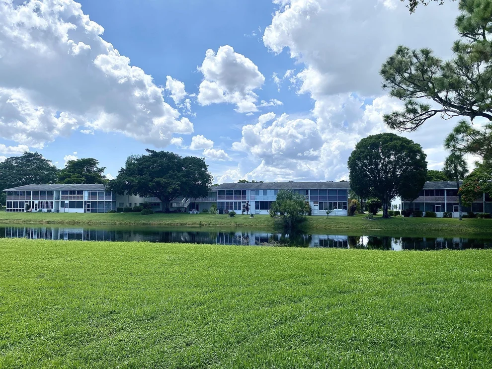 Unit for sale at 1013 Westbury F, Deerfield Beach, FL 33442