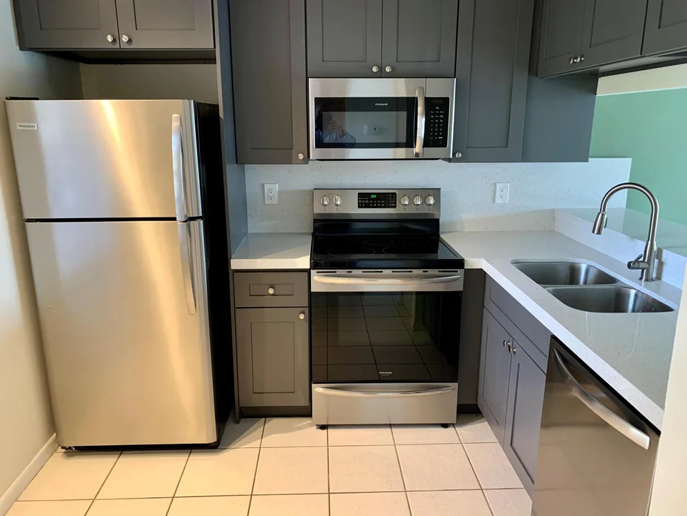 Unit for sale at 10501 W Broward Boulevard, Plantation, FL 33324