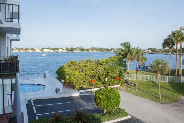 Unit for sale at 301 Croton Avenue, Lantana, FL 33462