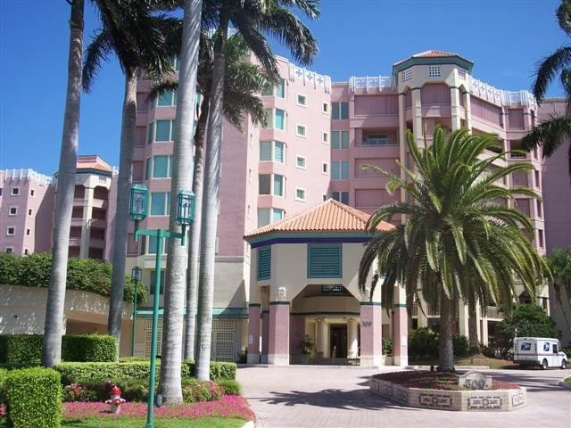 Unit for sale at 300 SE 5th Avenue, Boca Raton, FL 33432