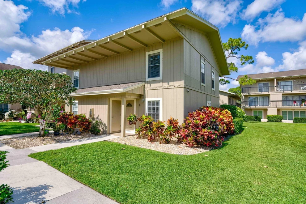Unit for sale at 18580 SE Wood Haven Lane, Jupiter, FL 33469