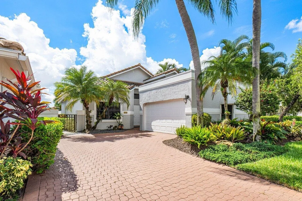 Unit for sale at 17468 Via Capri Drive, Boca Raton, FL 33496