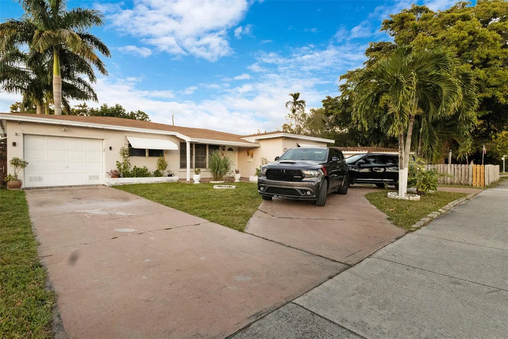 Unit for sale at 3105 Hollywood Boulevard, Hollywood, FL 33021