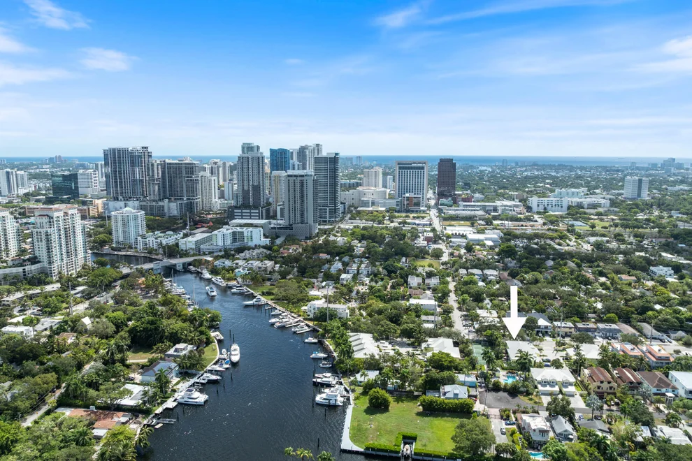 Unit for sale at 517 SW 7th Avenue, Fort Lauderdale, FL 33315