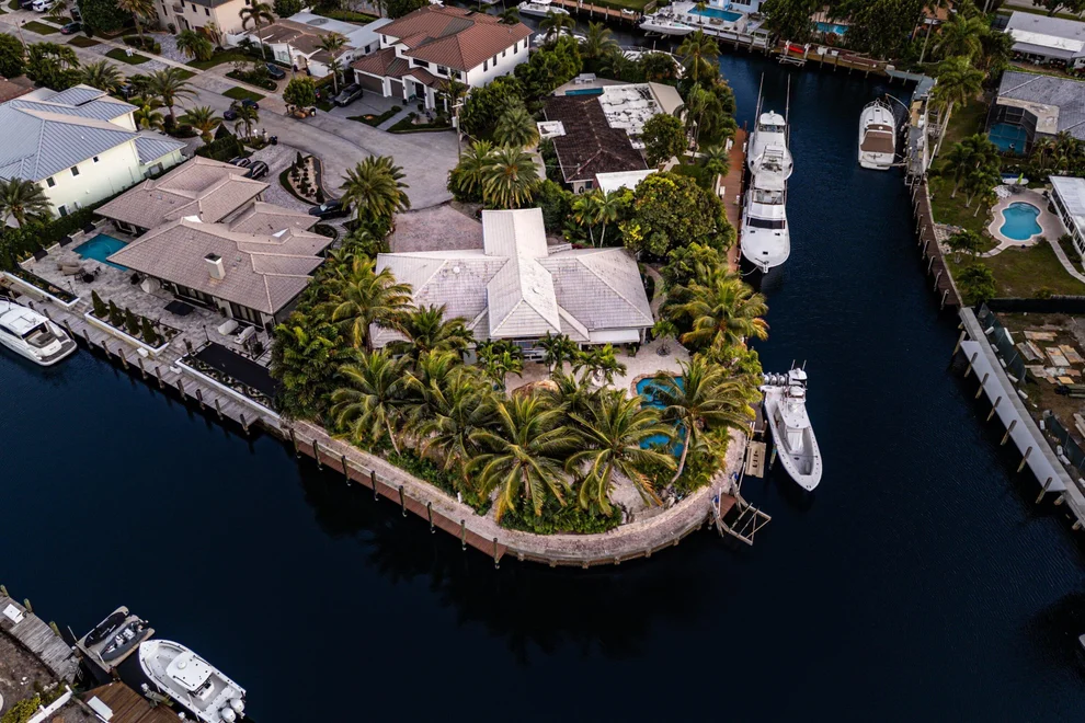 Unit for sale at 2311 NE 47th Street, Lighthouse Point, FL 33064
