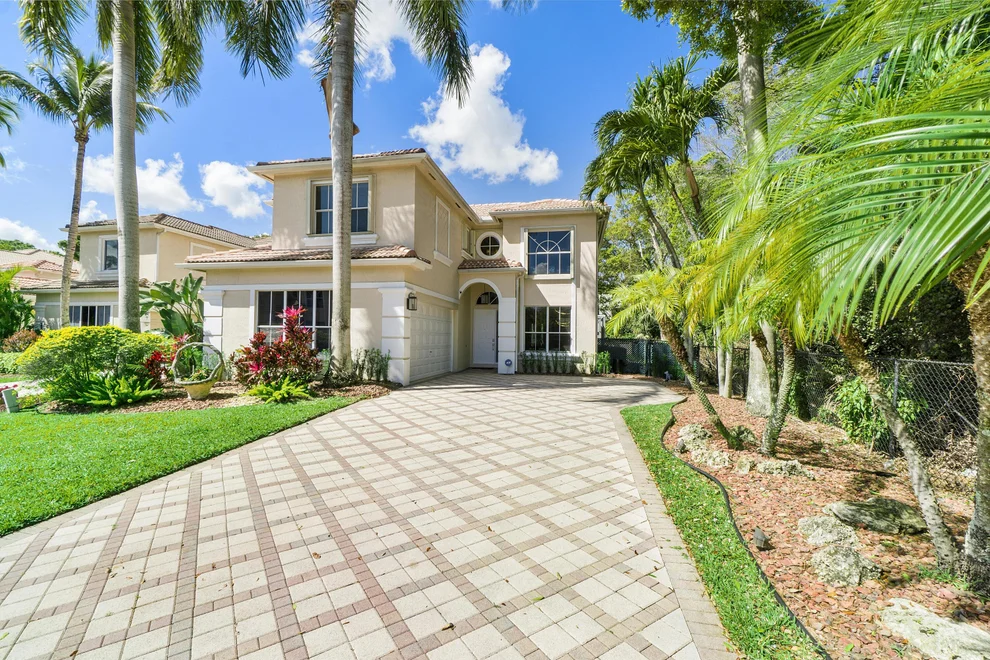 Unit for sale at 9672 Vineyard Court, Boca Raton, FL 33428