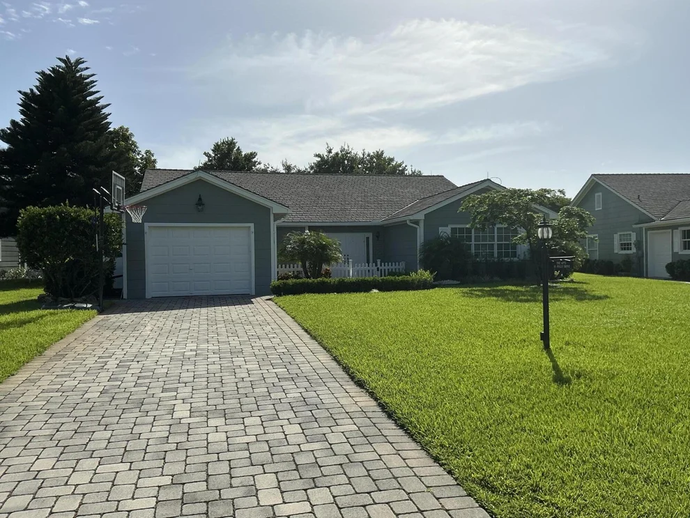 Unit for sale at 15 Holly Drive, Boynton Beach, FL 33436