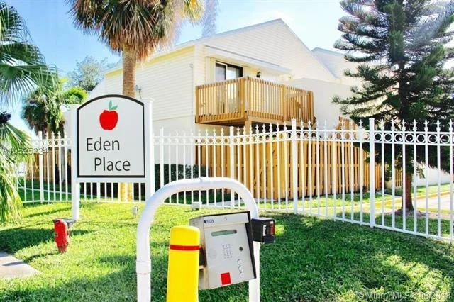 Unit for sale at 631 Executive Center Dr K-201, West Palm Beach, FL 33401