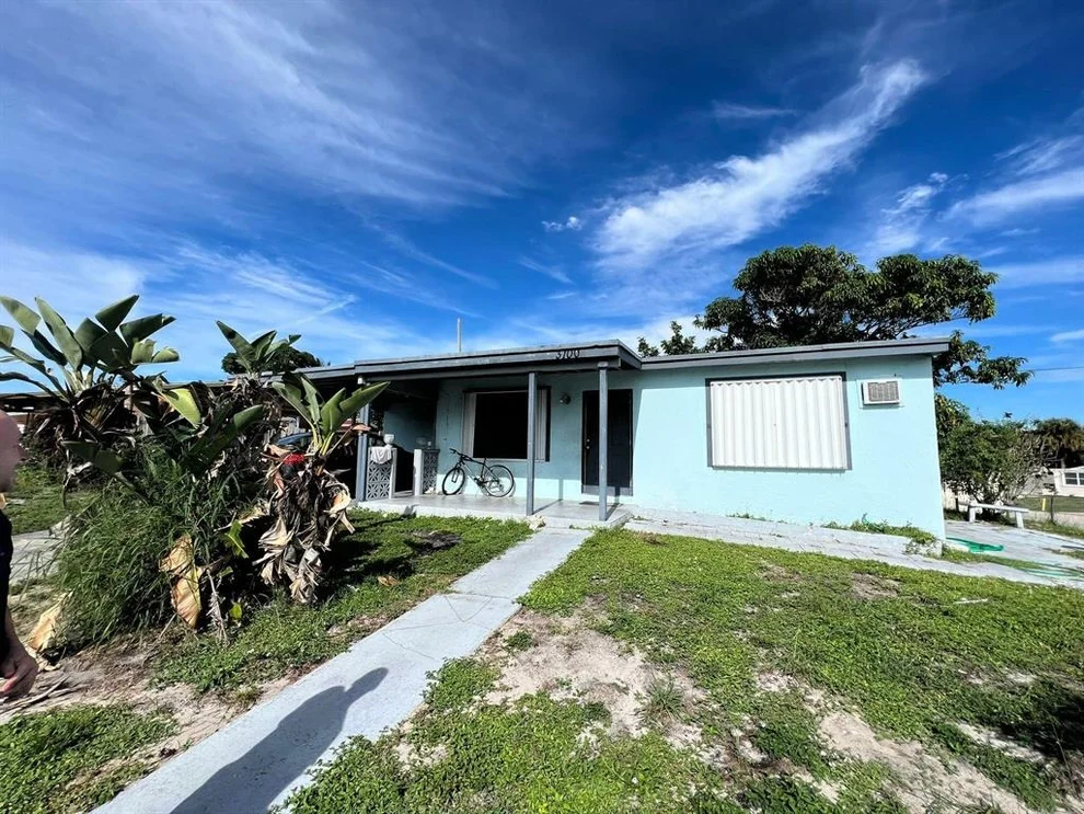 Unit for sale at 3100 Ocean Pkwy Parkway, Boynton Beach, FL 33435