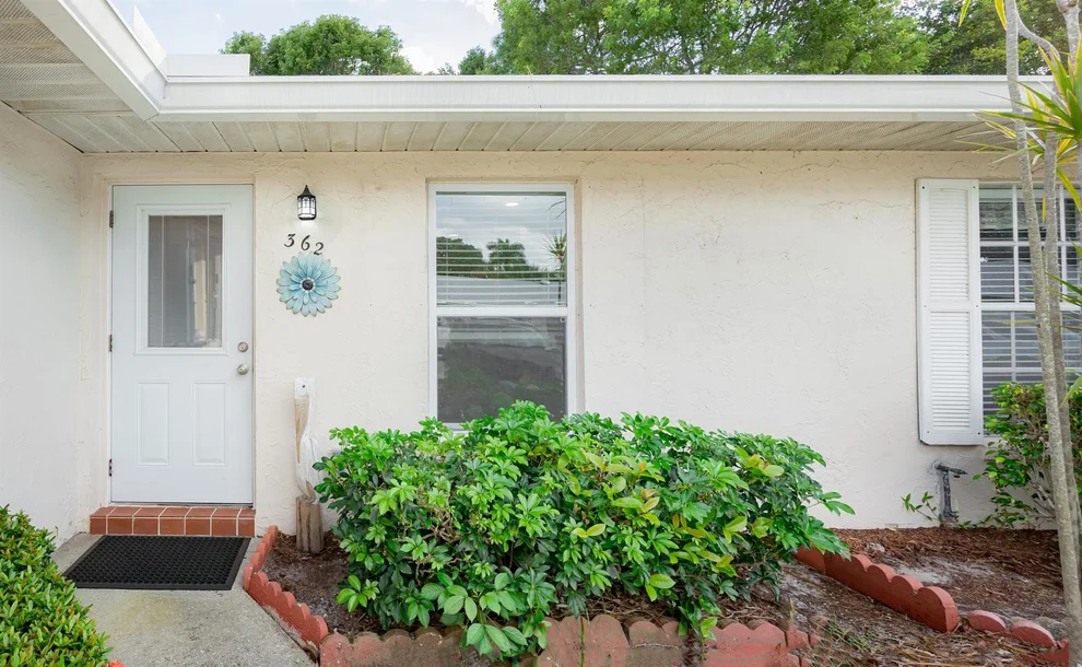 Unit for sale at 362 Bennington Lane, Lake Worth, FL 33467