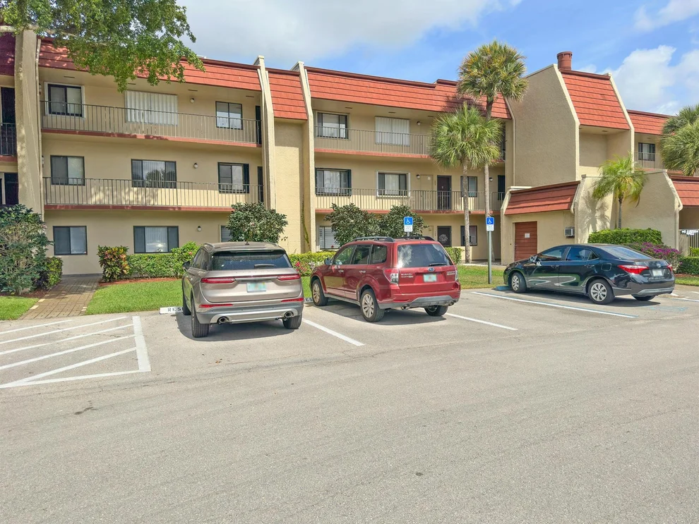 Unit for sale at 4483 Luxemburg Court, Lake Worth, FL 33467