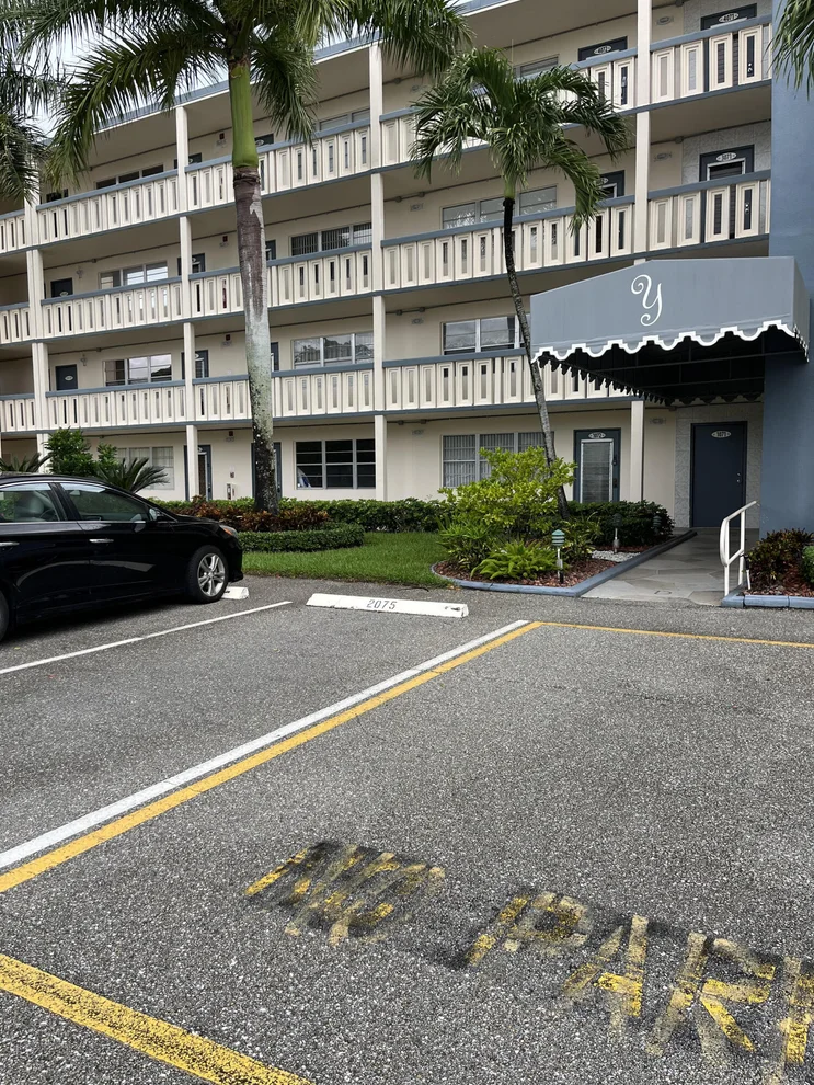 Unit for sale at 3089 Yarmouth E, Boca Raton, FL 33434