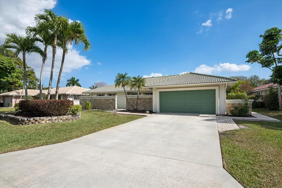 Unit for sale at 10920 NW 17th Place, Coral Springs, FL 33071