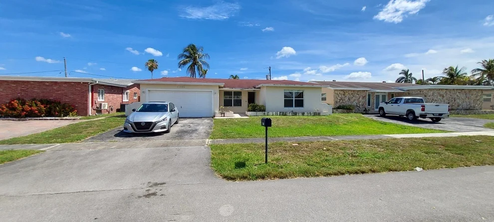 Unit for sale at 11351 NW 40th Place, Sunrise, FL 33323