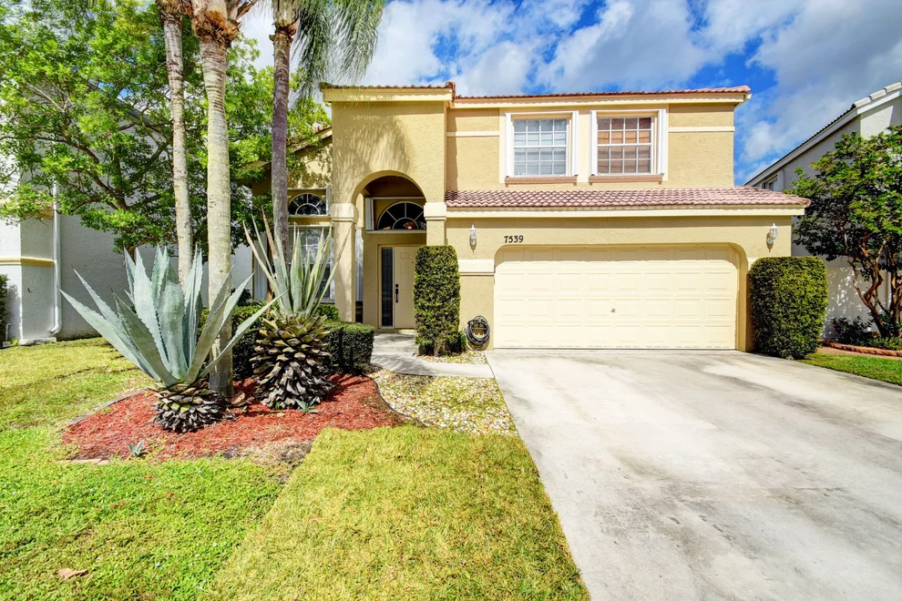 Unit for sale at 7539 Ridgefield Lane, Lake Worth, FL 33467