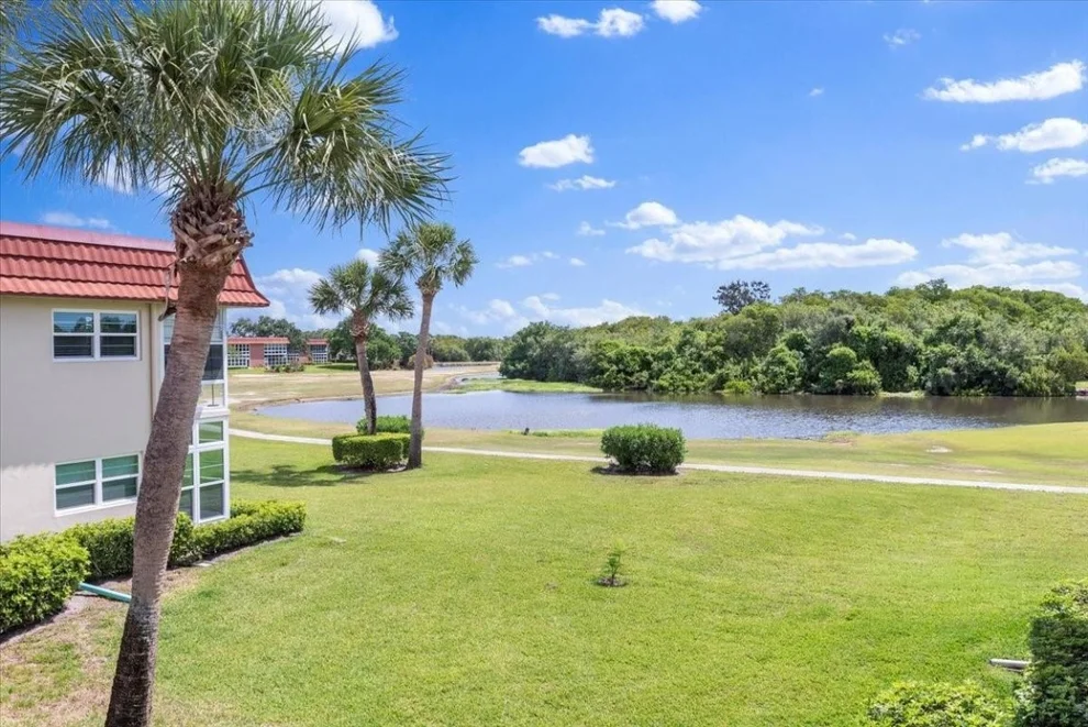 Unit for sale at 67 Royal Oak Drive, Vero Beach, FL 32962