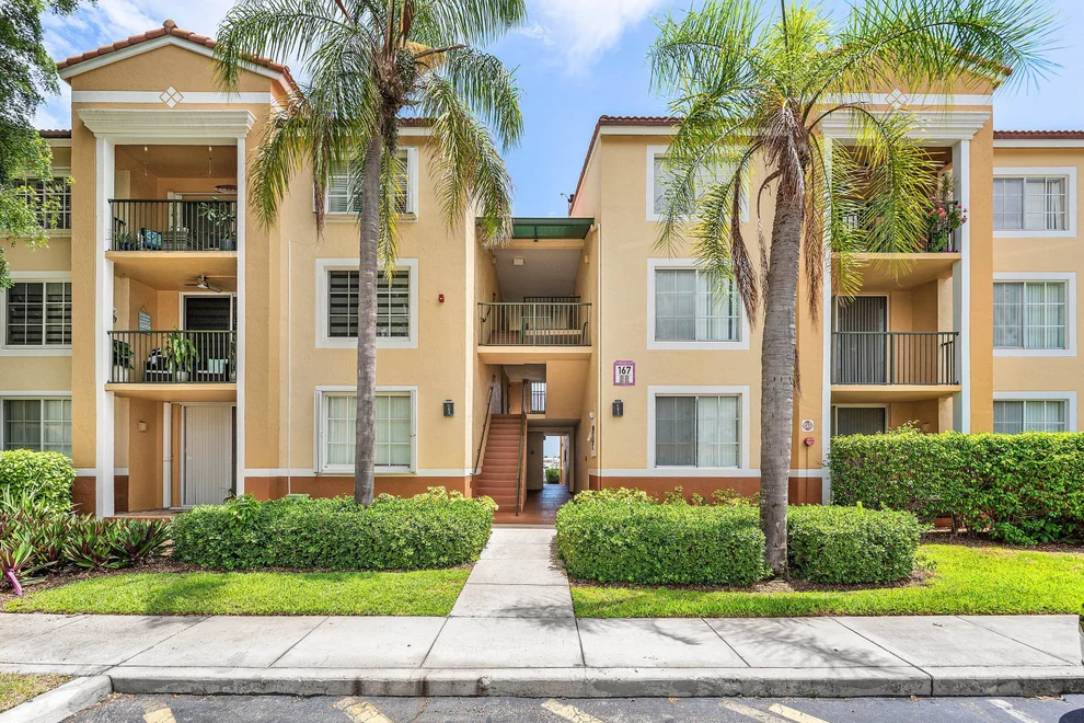 Unit for sale at 167 Yacht Club Way, Hypoluxo, FL 33462