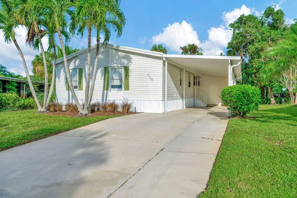 Unit for sale at 7744 SE Saratoga Drive, Hobe Sound, FL 33455