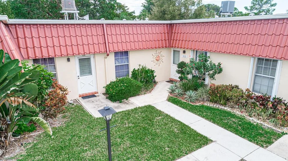 Unit for sale at 522 Franconia Circle, Lake Worth, FL 33467