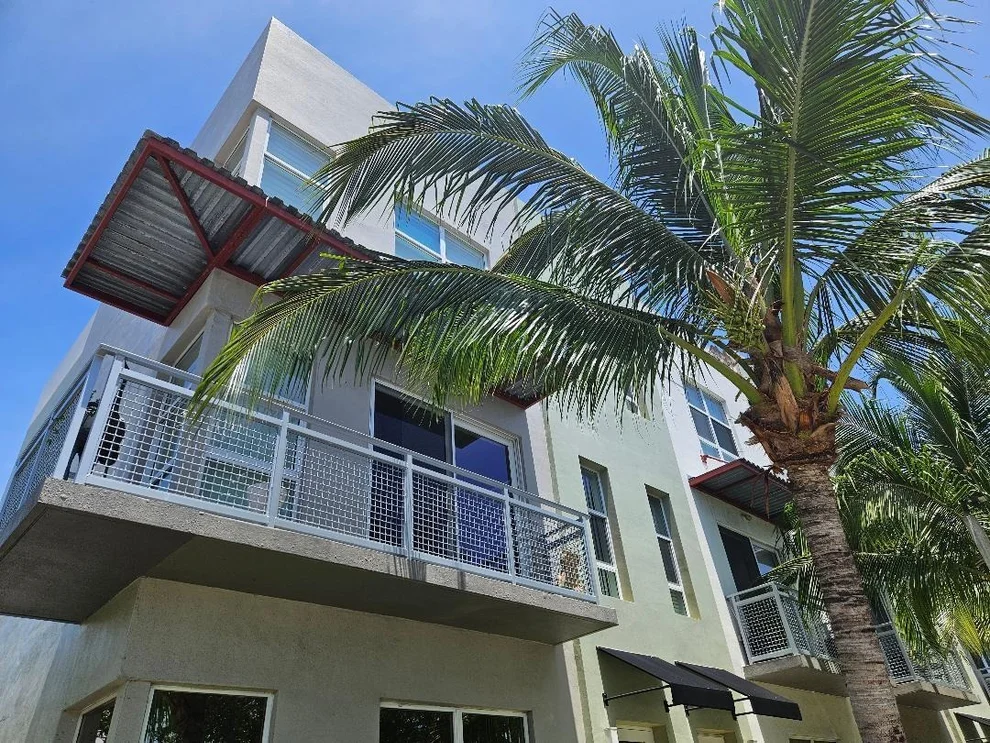 Unit for sale at 4331 NE 1st Terrace, Oakland Park, FL 33334
