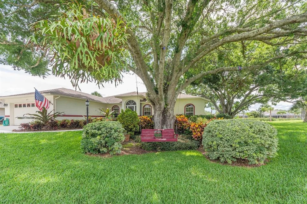 Unit for sale at 1055 47th Avenue SW, Vero Beach, FL 32968