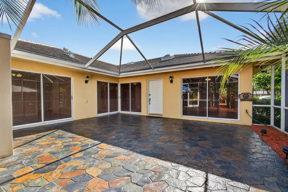 Unit for sale at 4502 Lakemont Court, Palm Beach Gardens, FL 33403