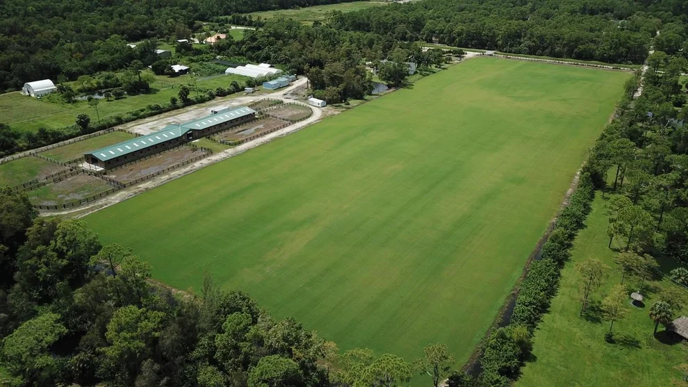 Unit for sale at 1472/1538 E Road, Loxahatchee Groves, FL 33470