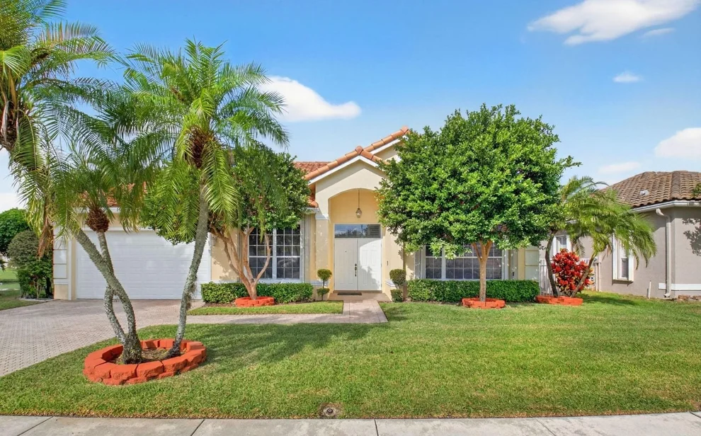 Unit for sale at 6329 Hatteras Club Drive, Lake Worth, FL 33463
