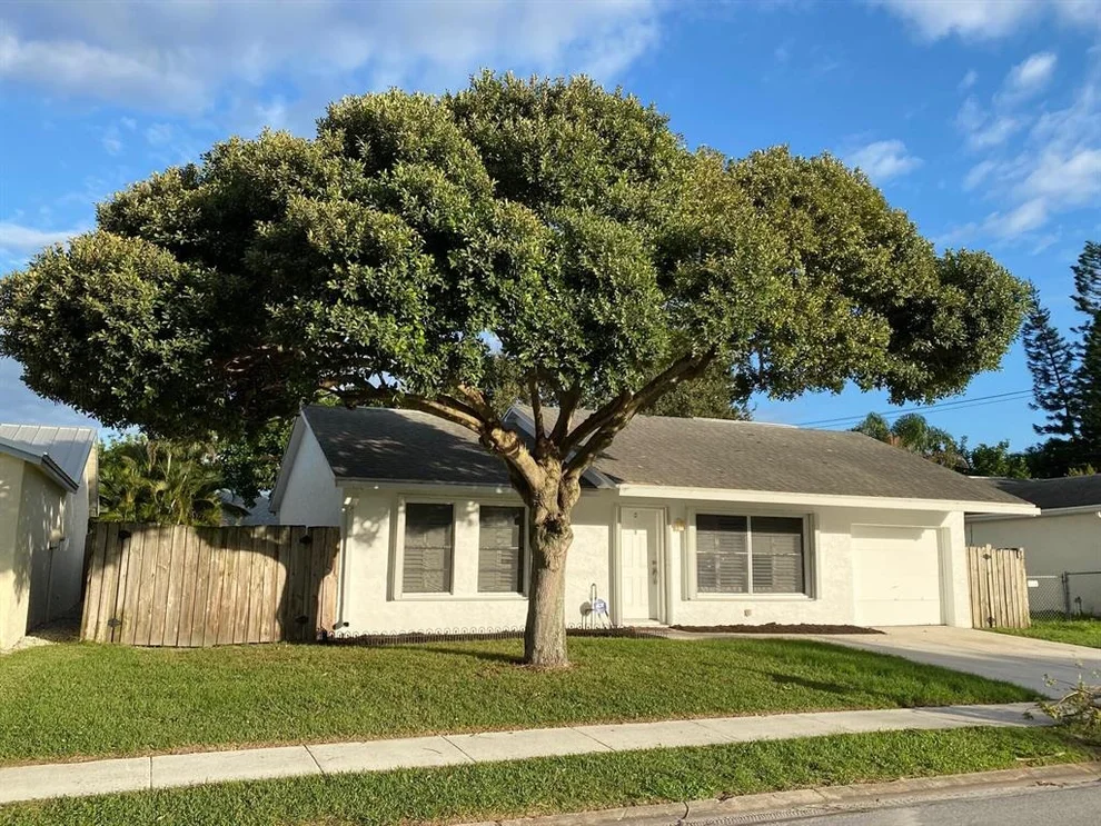 Unit for sale at 118 Banyan Circle, Jupiter, FL 33458