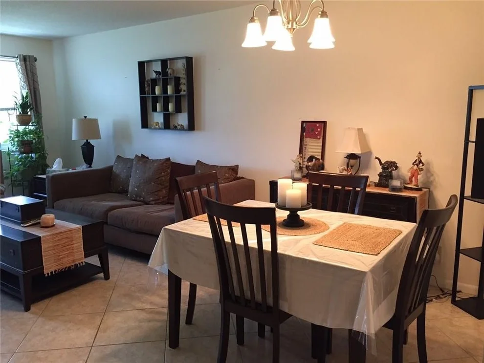 Unit for sale at 2309 Park Lane, Hollywood, FL 33021