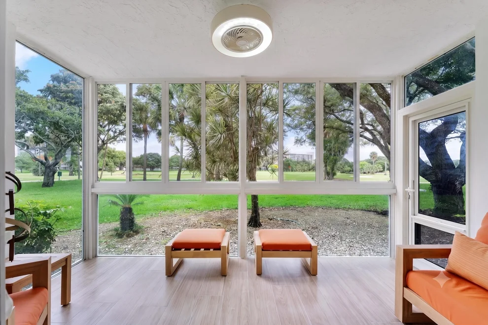 Unit for sale at 3900 Oaks Clubhouse Drive, Pompano Beach, FL 33069