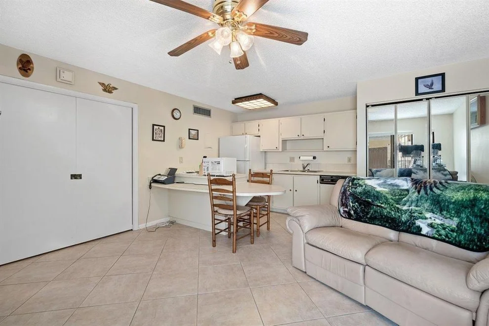 Unit for sale at 641 Executive Center Drive, West Palm Beach, FL 33401