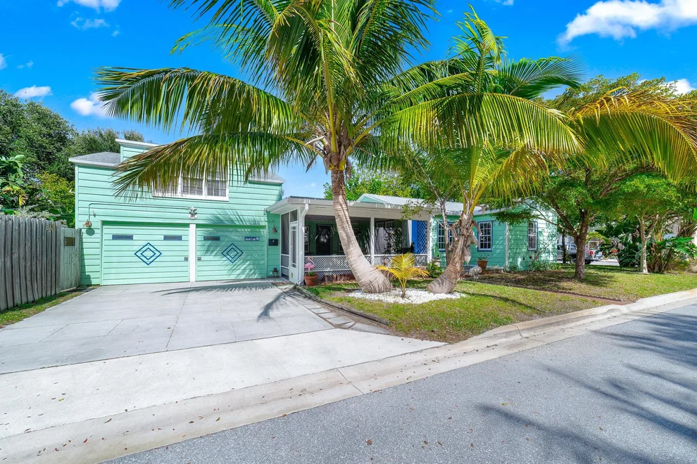 Unit for sale at 901 N Palmway, Lake Worth Beach, FL 33460