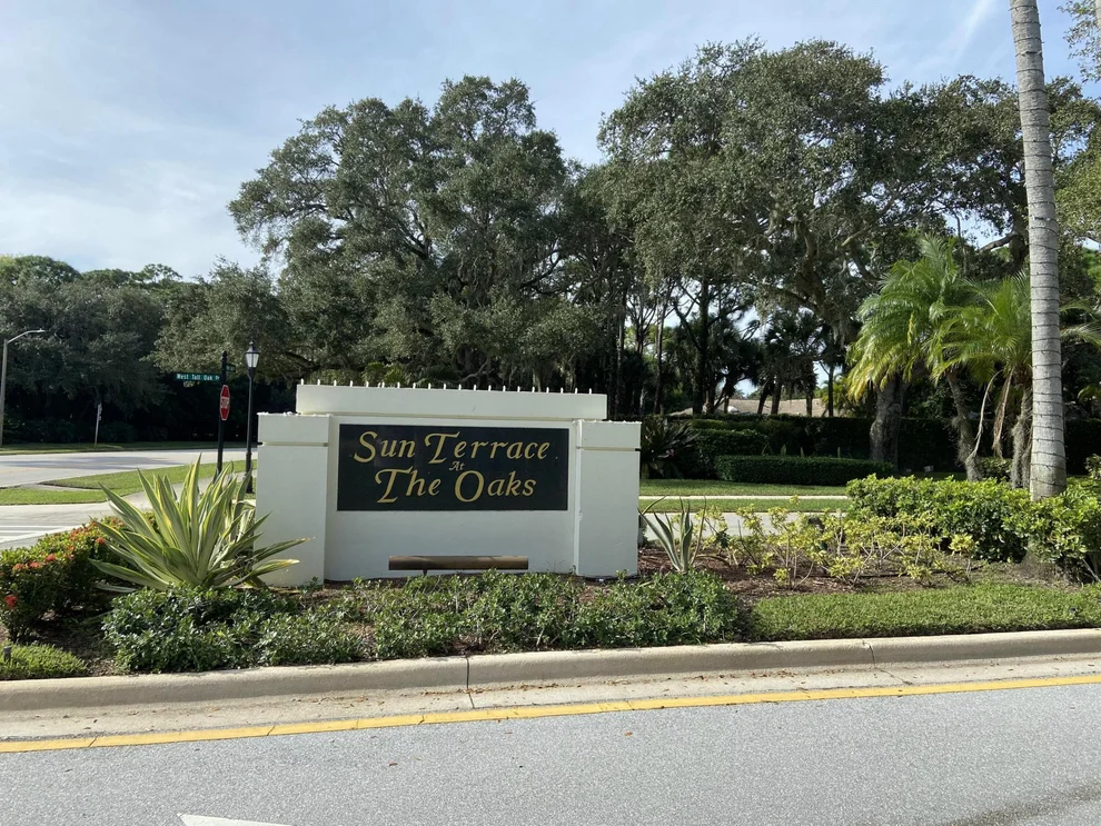 Unit for sale at 7401 Geminata Oak Court, Palm Beach Gardens, FL 33410