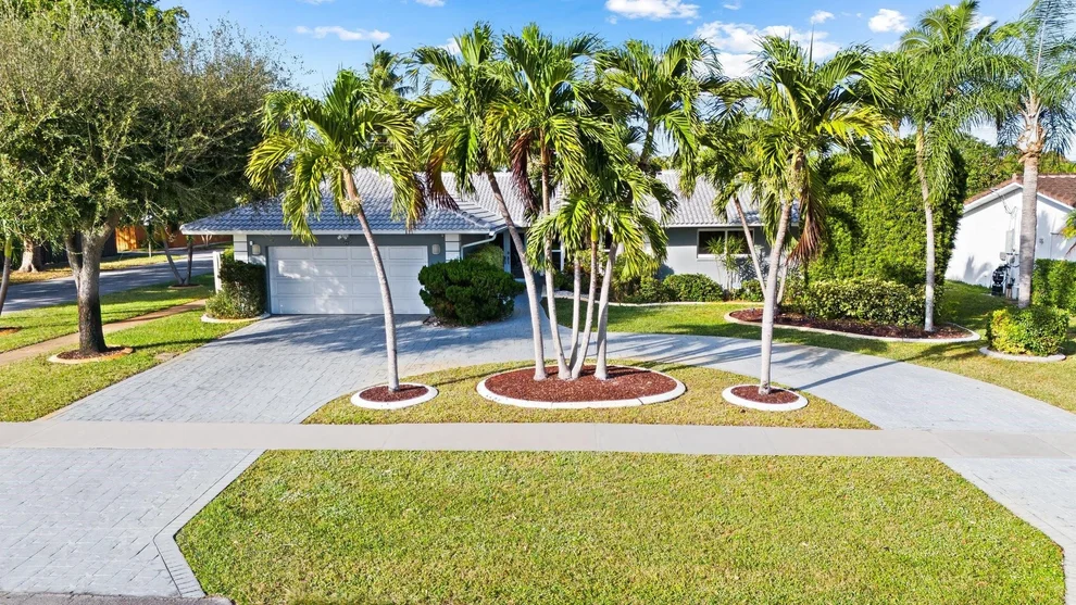 Unit for sale at 4327 Madison Street, Hollywood, FL 33021