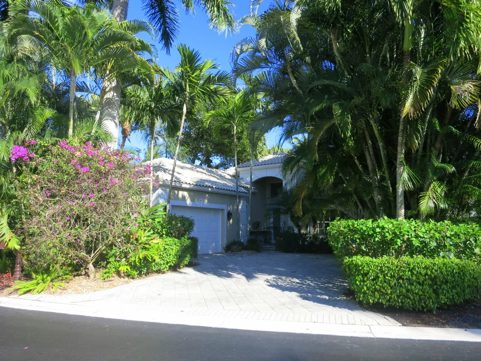 Unit for sale at 16190 Villa Vizcaya Place, Delray Beach, FL 33446