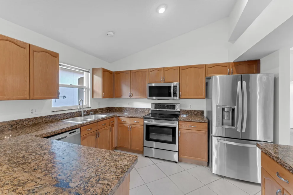 Unit for sale at 2705 Pointe Circle, Greenacres, FL 33413