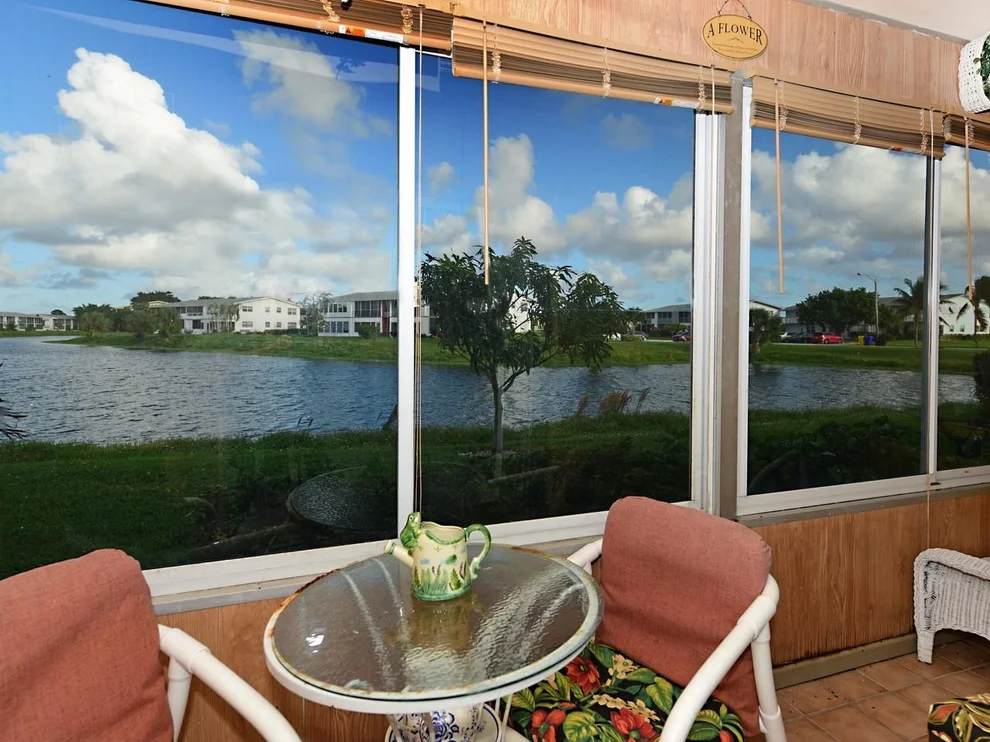 Unit for sale at 127 Chatham F, West Palm Beach, FL 33417
