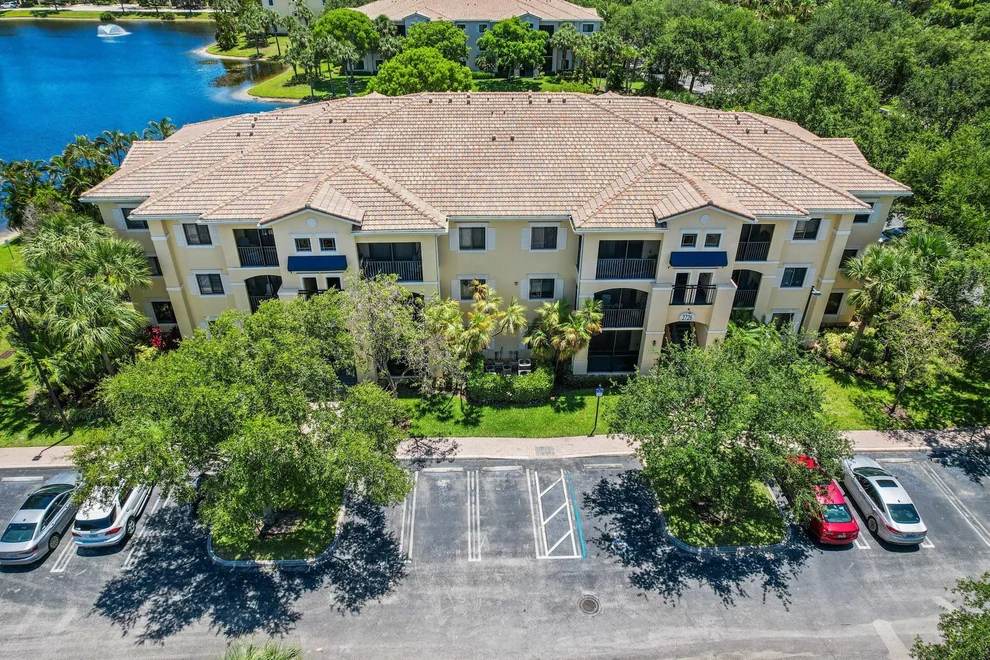 Unit for sale at 2726 Anzio Court, Palm Beach Gardens, FL 33410