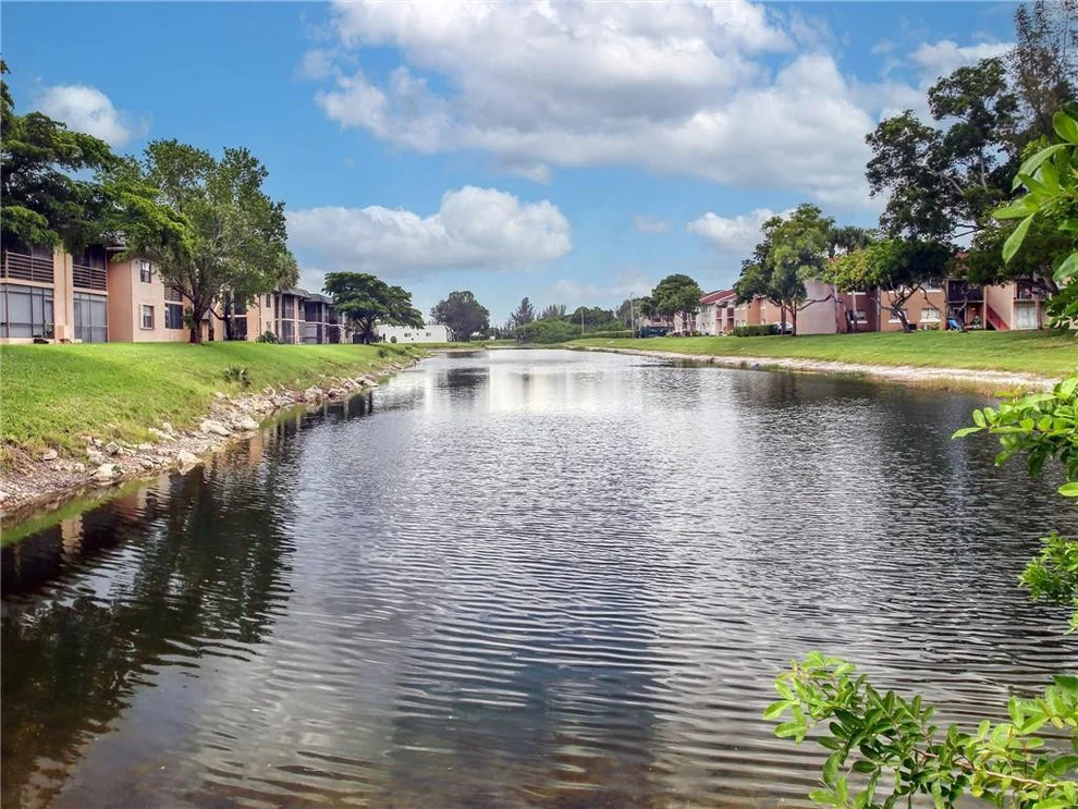 Unit for sale at 135 E Lake Nancy Lane, West Palm Beach, FL 33411