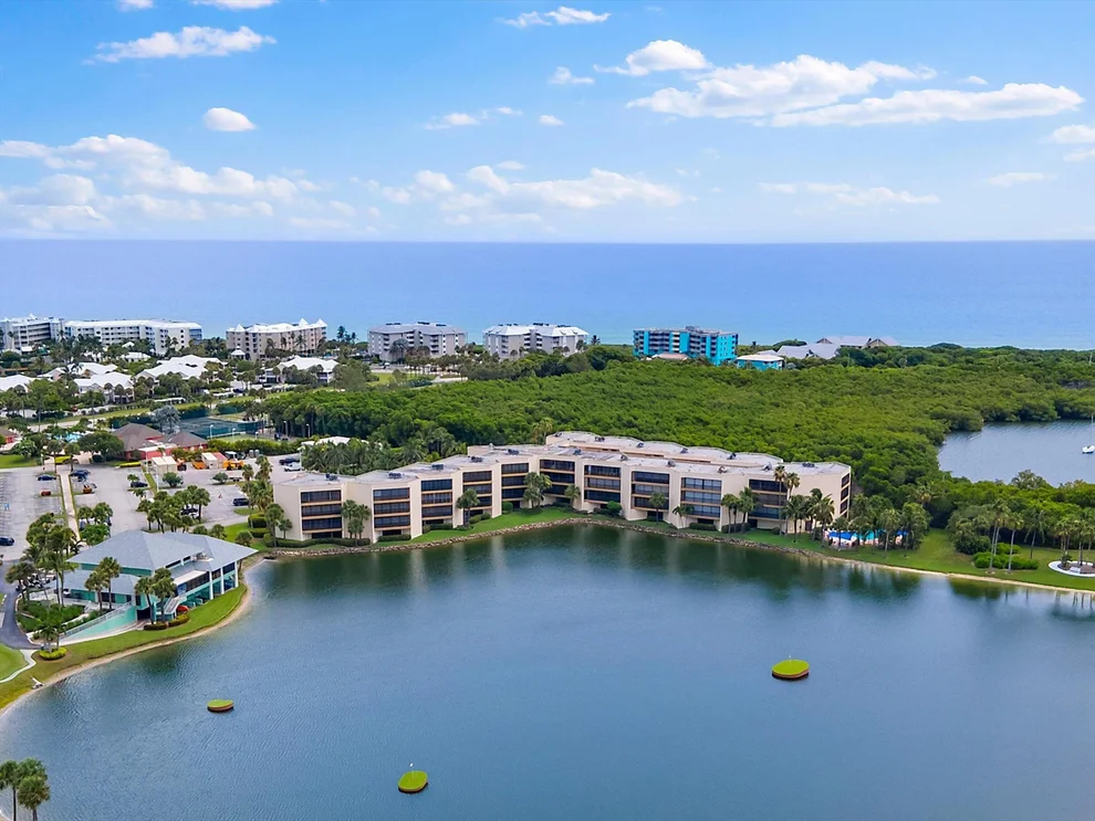 Unit for sale at 221 NE Plantation Road, Stuart, FL 34996