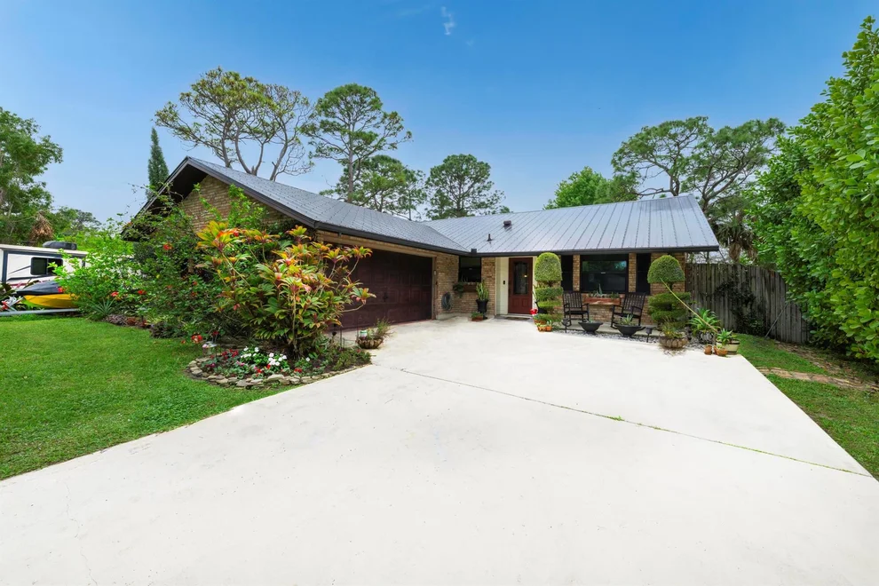 Unit for sale at 8876 SE Sunset Drive, Hobe Sound, FL 33455