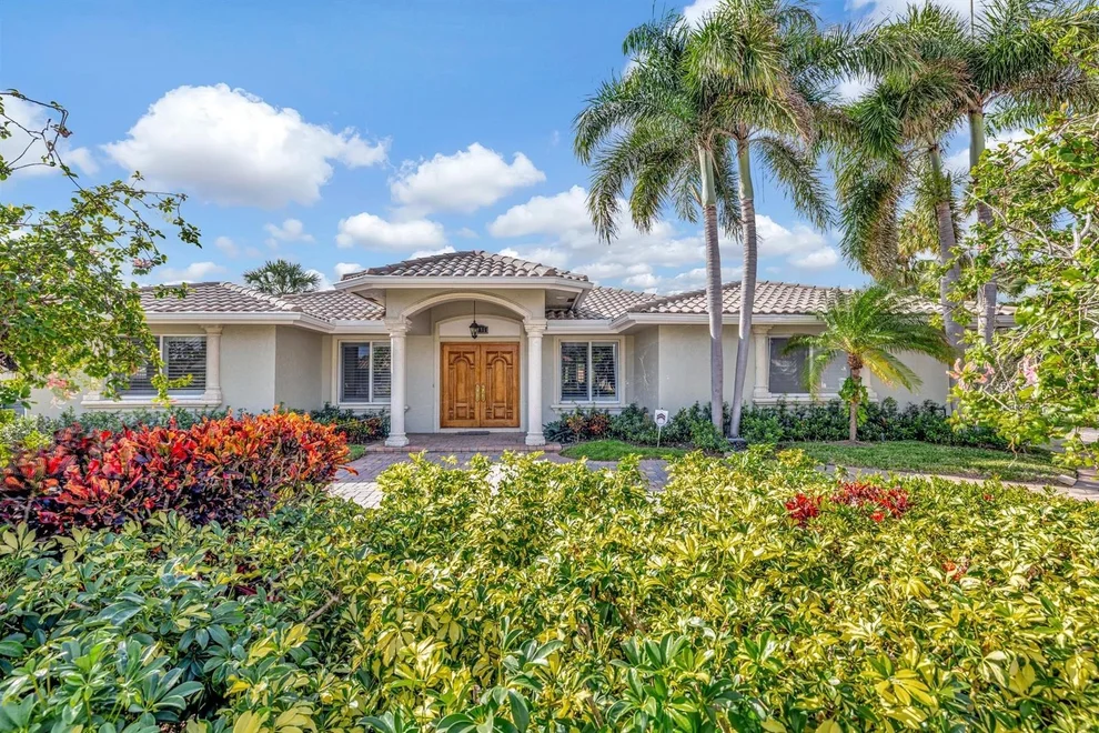 Unit for sale at 3851 NE 27th Avenue, Lighthouse Point, FL 33064