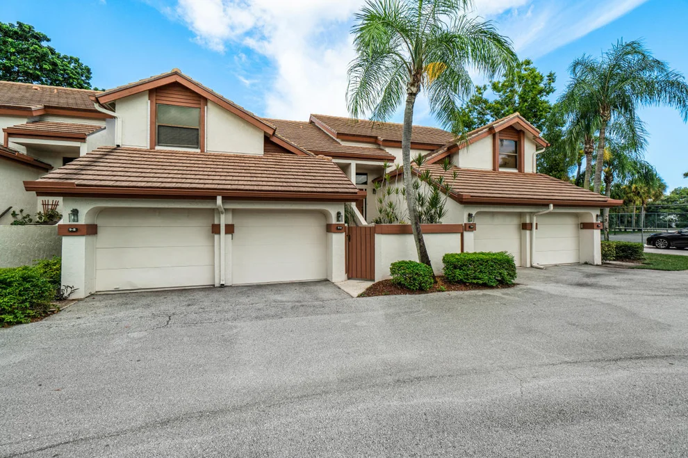 Unit for sale at 12628 Shoreline Drive, Wellington, FL 33414