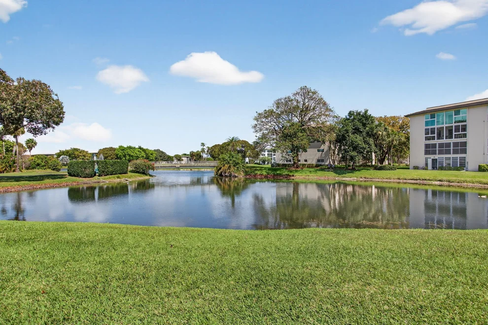 Unit for sale at 4801 Martinique Place, Coconut Creek, FL 33066