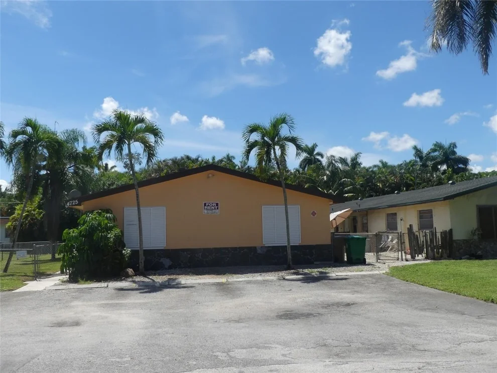 Unit for sale at 4725 SW 65th Avenue, Davie, FL 33314
