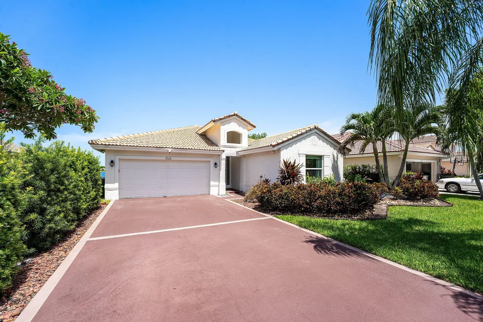 Unit for sale at 3724 Coco Lake Drive, Coconut Creek, FL 33073